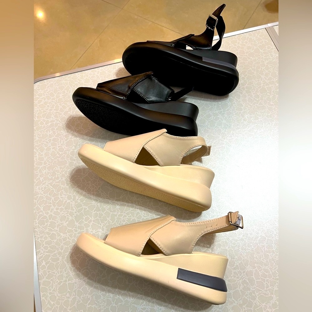 2 X Sandals with straps with wedged Women same size : 37” - Picture 3 of 6